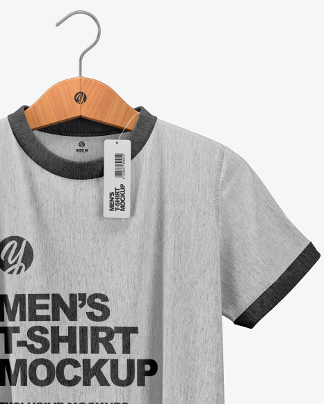 موکاپ تیشرت مردانه آویزان