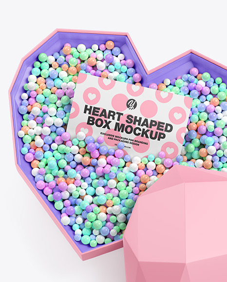 موکاپ جعبه قلبی به همراه کارت