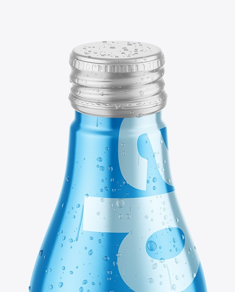 موکاپ بطری نوشیدنی به همراه قطرات آب