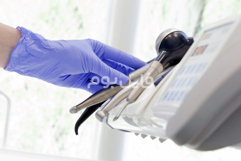 21 عکس استوک تجهیزات دندان پزشکی